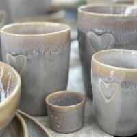 Stoneware Becher Herz sand