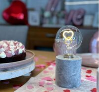 Lucia Tischleuchte, Betonoptiksockel mit LED-Lampe Herz