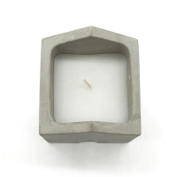 Beton-Kerze Haus Glückslicht grau